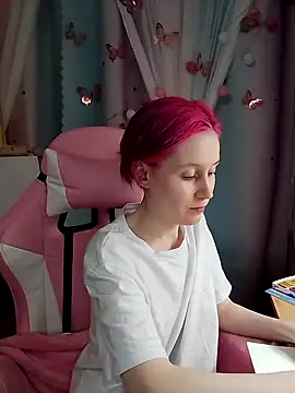 Fuzzy Unicorn online show from 09.15.25