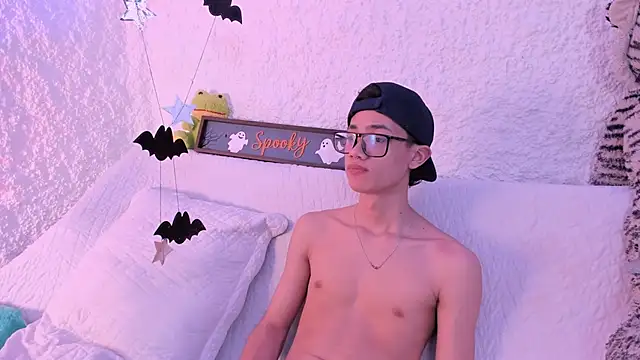 thiago kinghot online show from 10.08.25