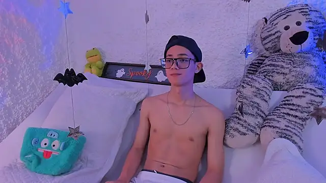 thiago kinghot online show from 10.13.25