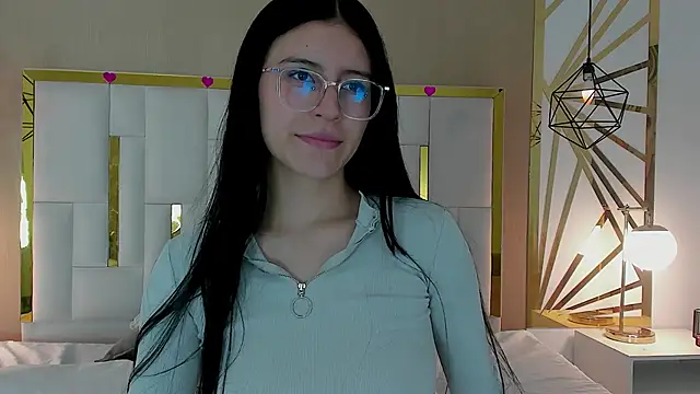 Snapshot of maddy_jaclsonw chatting on 09.15.25 maddy jaclsonw online show from 09.15.25