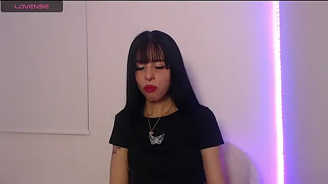 Lia  1 online show from 09.18.25