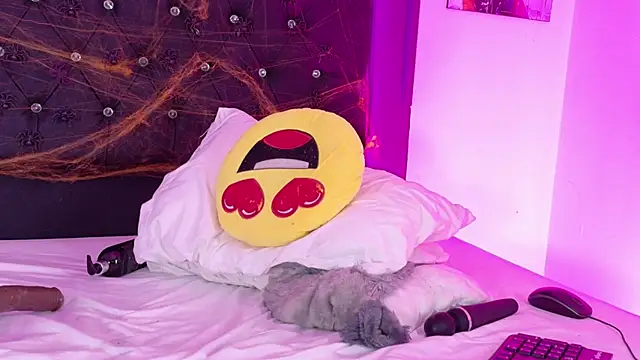 Billie Eilish online show from 10.31.25