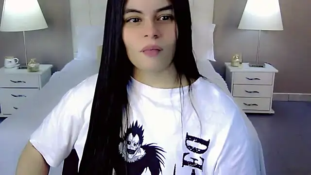 Snapshot of maddissonivanova chatting on 09.11.25 maddissonivanova online show from 09.11.25