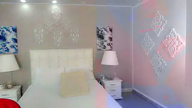 maddissonivanova online show from 10.31.25