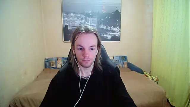 Snapshot of AdamDickens chatting on 09.21.25 AdamDickens online show from 09.21.25