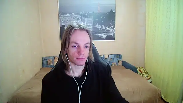 Snapshot of AdamDickens chatting on 09.26.25 AdamDickens online show from 09.26.25