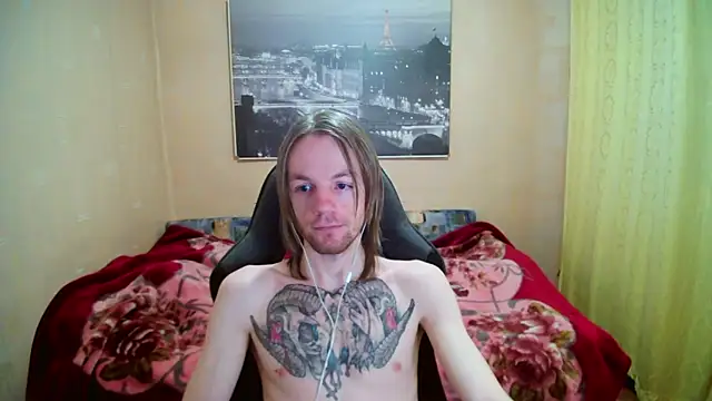 Snapshot of AdamDickens chatting on 10.06.25 AdamDickens online show from 10.06.25