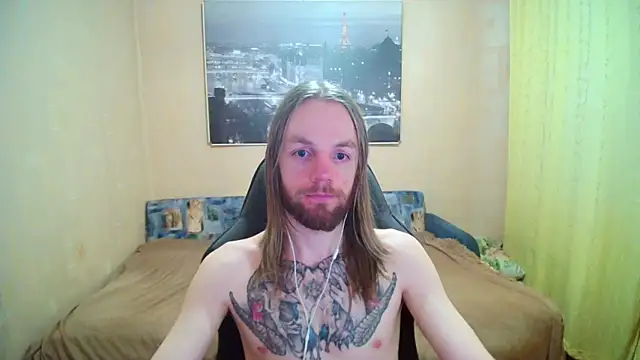 Snapshot of AdamDickens chatting on 06.17.26 AdamDickens online show from 06.17.26