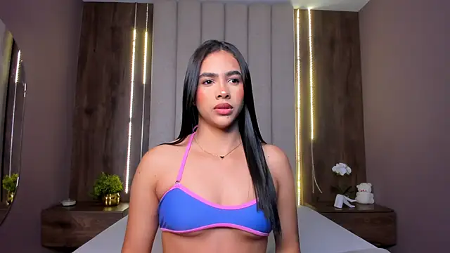 LucySalvatore  online show from 09.20.25