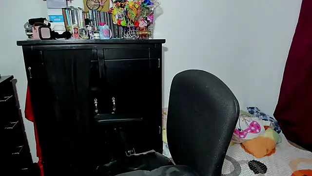 Ivy horse  online show from 01.16.26