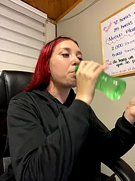 Karen18 boobs online show from 10.17.25