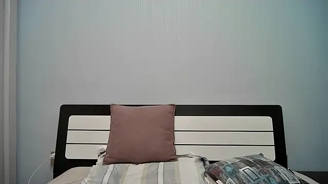 peijiangzhao online show from 10.04.25