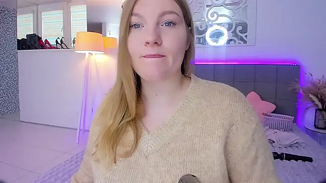 AshleyJoness online show from 11.25.25