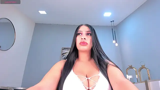 LeahLombardi  online show from 10.13.25