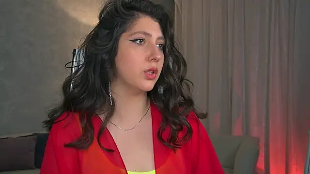 Snapshot of Mary_Miiller chatting on 09.24.25 Mary Miiller online show from 09.24.25