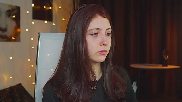 Snapshot of Mary_Miiller chatting on 09.30.25 Mary Miiller online show from 09.30.25