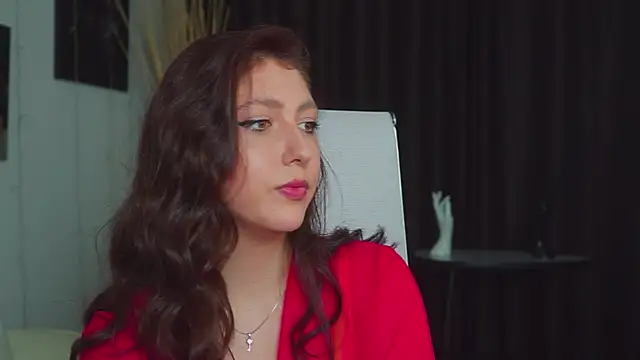 Snapshot of Mary_Miiller chatting on 10.09.25 Mary Miiller online show from 10.09.25