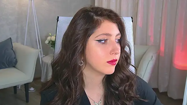 Snapshot of Mary_Miiller chatting on 10.14.25 Mary Miiller online show from 10.14.25