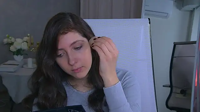 Snapshot of Mary_Miiller chatting on 11.08.25 Mary Miiller online show from 11.08.25