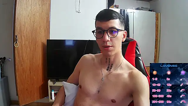 Snapshot of angelicious_ chatting on 03.30.26 angelicious online show from 03.30.26