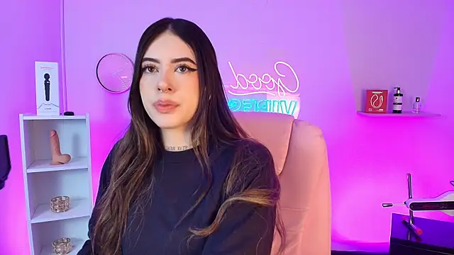 Alice Vixen online show from 10.22.25