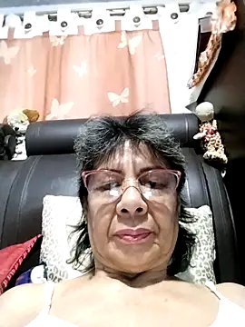 Snapshot of OliviaMorris1 chatting on 09.20.25 OliviaMorris1 online show from 09.20.25