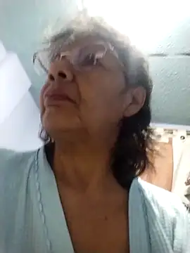 Snapshot of OliviaMorris1 chatting on 10.04.25 OliviaMorris1 online show from 10.04.25