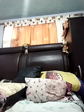 Snapshot of OliviaMorris1 chatting on 10.08.25 OliviaMorris1 online show from 10.08.25