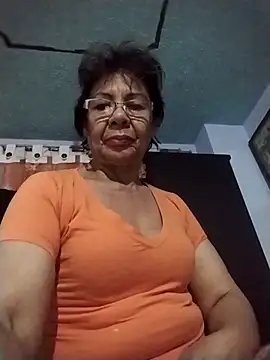 Snapshot of OliviaMorris1 chatting on 10.22.25 OliviaMorris1 online show from 10.22.25