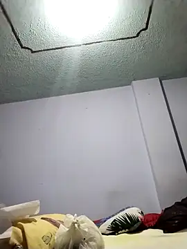 Snapshot of OliviaMorris1 chatting on 10.24.25 OliviaMorris1 online show from 10.24.25