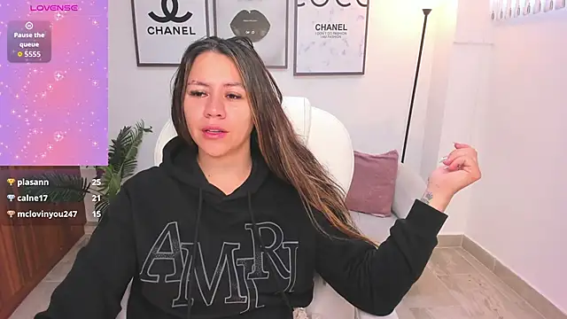 Brandy priscot online show from 10.12.25