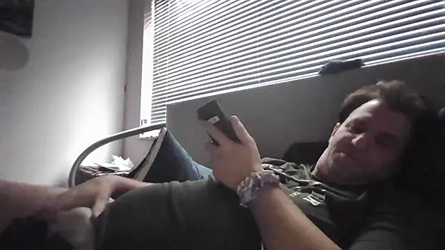 Snapshot of JasperGeil chatting on 10.06.25 JasperGeil online show from 10.06.25