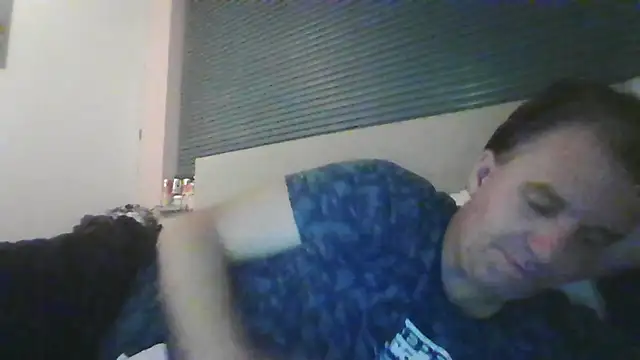 Snapshot of JasperGeil chatting on 10.17.25 JasperGeil online show from 10.17.25