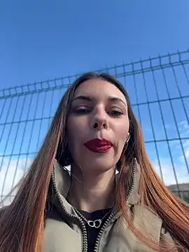Snapshot of Amelie_Crosby chatting on 06.18.26 Amelie Crosby online show from 06.18.26