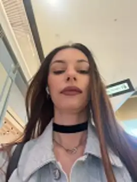 Snapshot of Amelie_Crosby chatting on 06.27.26 Amelie Crosby online show from 06.27.26
