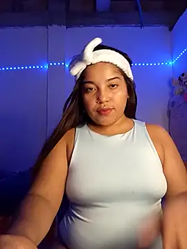 angelHeath13 online show from 10.19.25