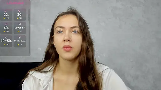 Snapshot of SaraMoren0 chatting on 09.18.25 SaraMoren0 online show from 09.18.25