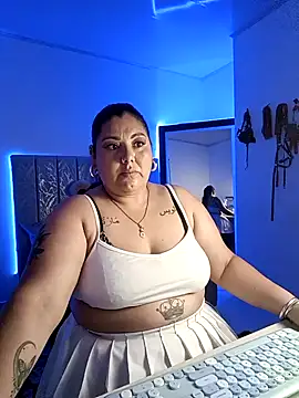 AndreaKinky online show from 10.19.25