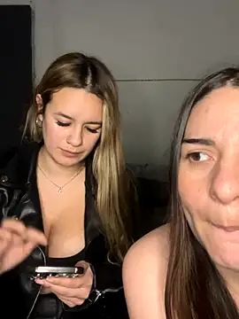 Snapshot of tetutamy chatting on 10.07.25 tetutamy online show from 10.07.25