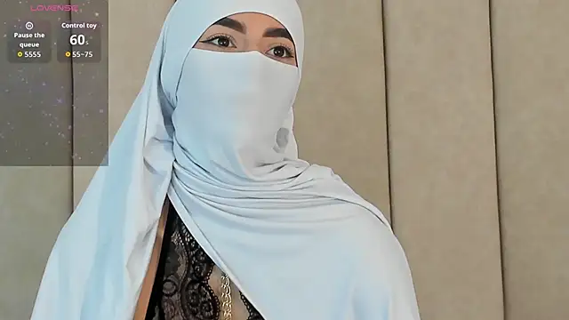  Zahiira  online show from 11.11.25