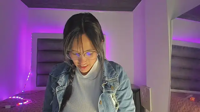 Andrea brunnette online show from 10.30.25