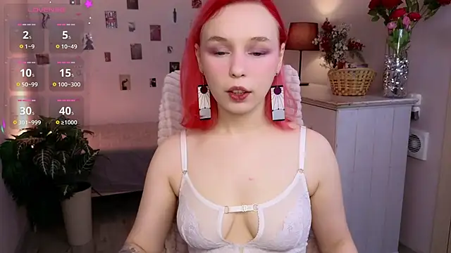 NaomiYoru online show from 04.01.26