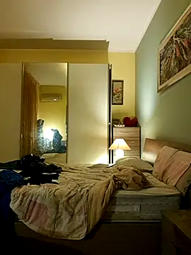 KalendaXL online show from 10.28.25