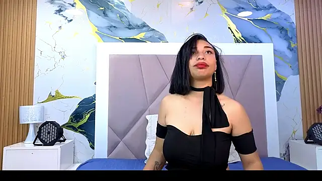 SofiaWhites online show from 05.07.26