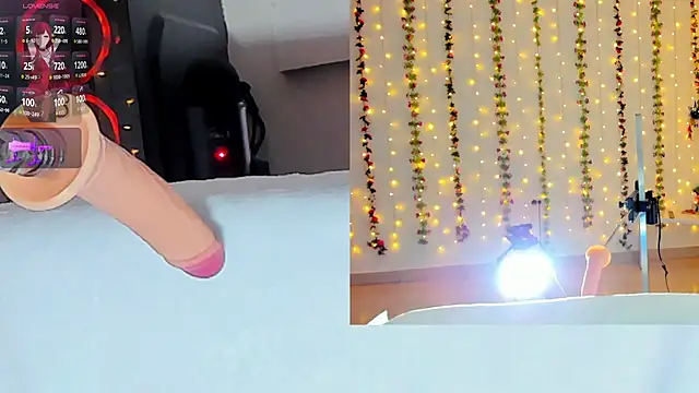 Snapshot of Kitty__Rose__ chatting on 10.11.25 Kitty  Rose   online show from 10.11.25