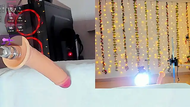 Snapshot of Kitty__Rose__ chatting on 10.13.25 Kitty  Rose   online show from 10.13.25