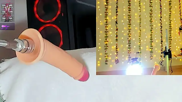 Snapshot of Kitty__Rose__ chatting on 10.23.25 Kitty  Rose   online show from 10.23.25