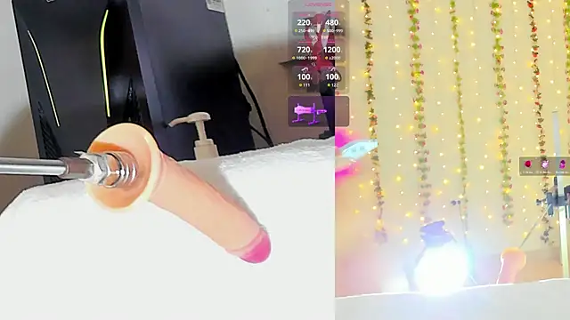 Kitty  Rose   online show from 12.17.25