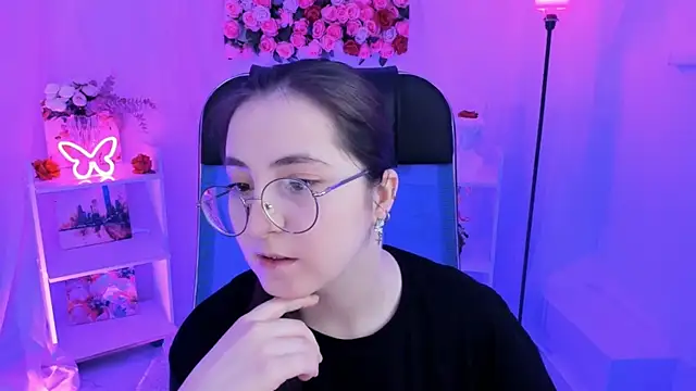 VirtuallVoyant online show from 10.20.25