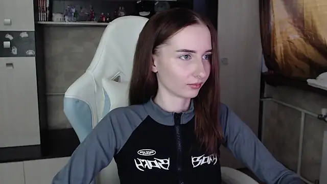 Cutti Crystal online show from 11.04.25